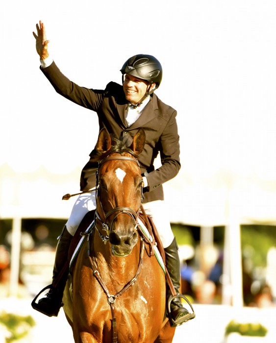 Daniel Zilla celbrating his clear round on Venice BF